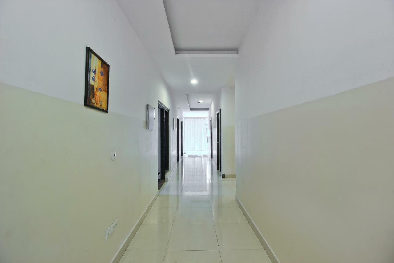 Hotel Oyo Flagship 463 Banjara Hills Hyderabad Exterior foto