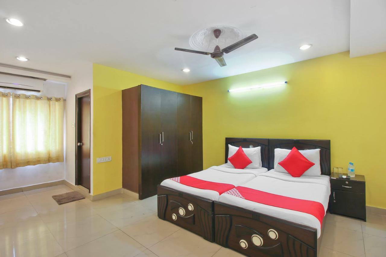 Hotel Oyo Flagship 463 Banjara Hills Hyderabad Exterior foto