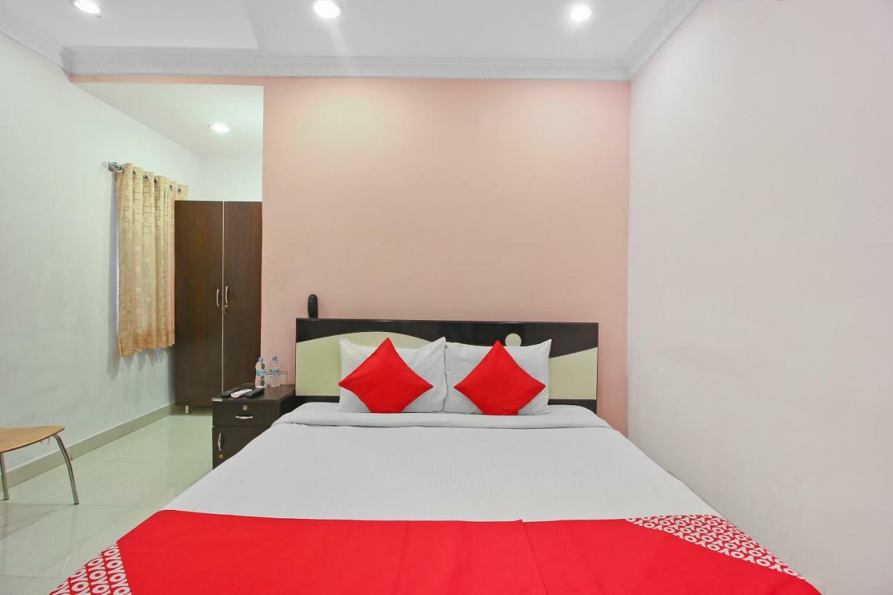 Hotel Oyo Flagship 463 Banjara Hills Hyderabad Exterior foto