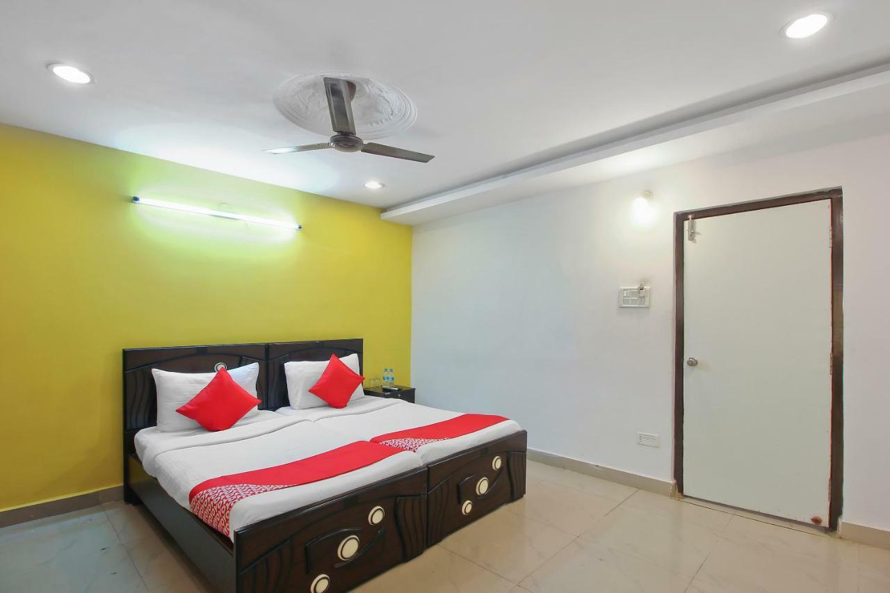 Hotel Oyo Flagship 463 Banjara Hills Hyderabad Exterior foto