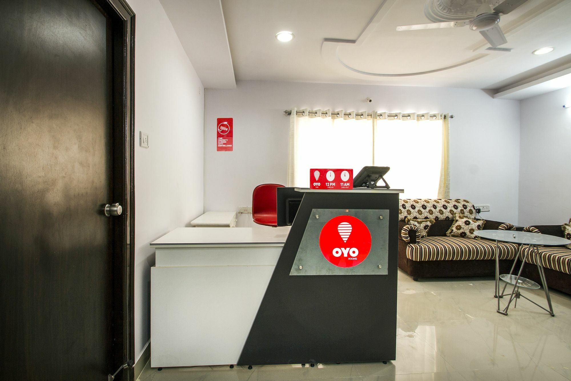 Hotel Oyo Flagship 463 Banjara Hills Hyderabad Exterior foto